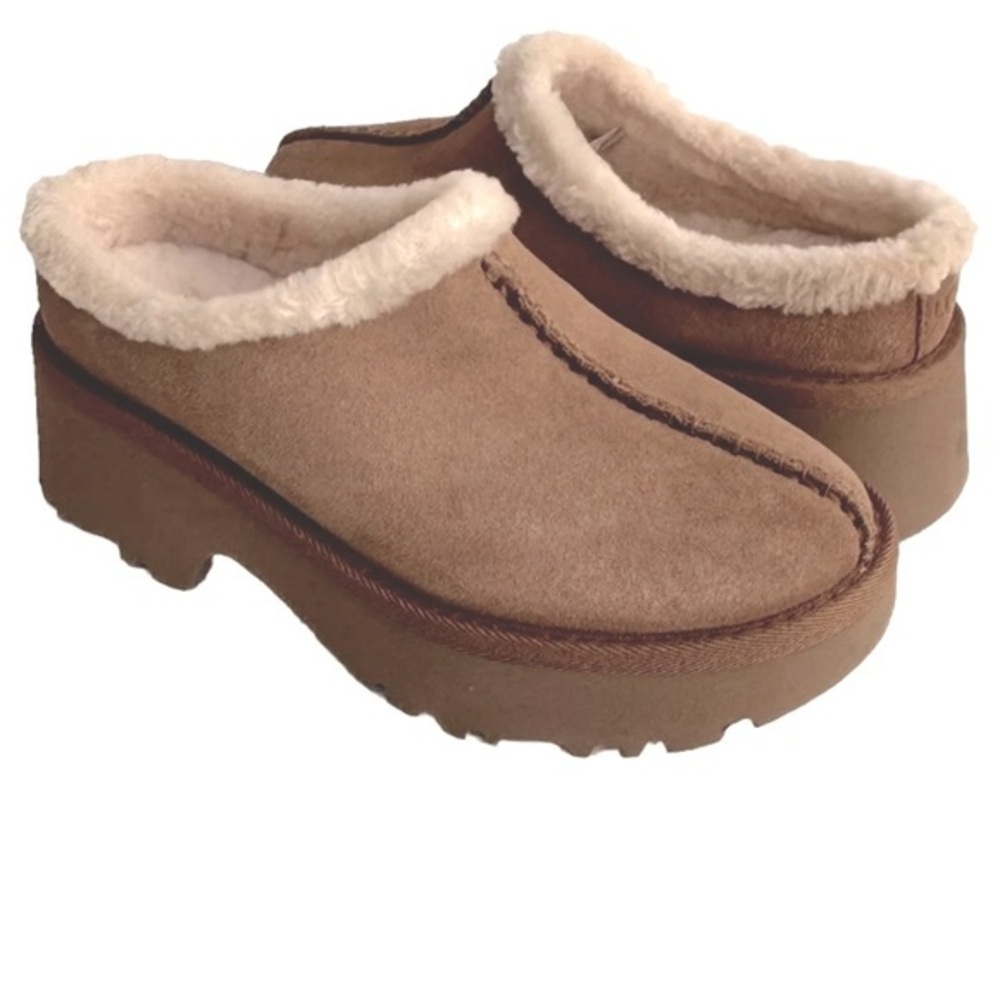 UGG New Heights Cozy Clog in‎ Chestnut